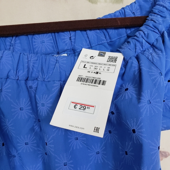 Blue eyelet embroidered off-the-shoulder short puff sleeve dress - Picture 3 of 3